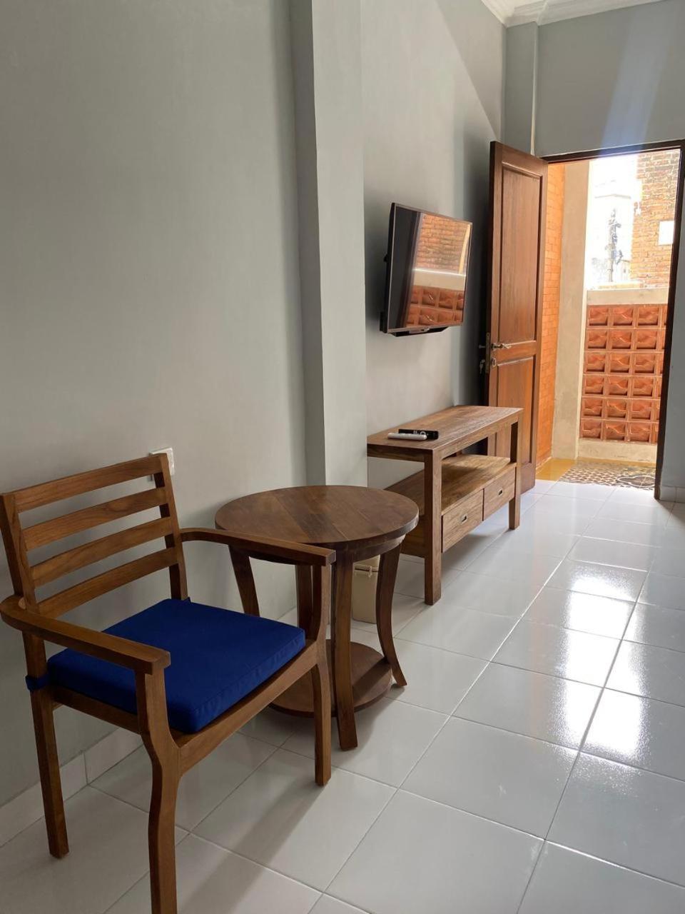 Br Bed N Bfast Bed & Breakfast Uluwatu Екстериор снимка